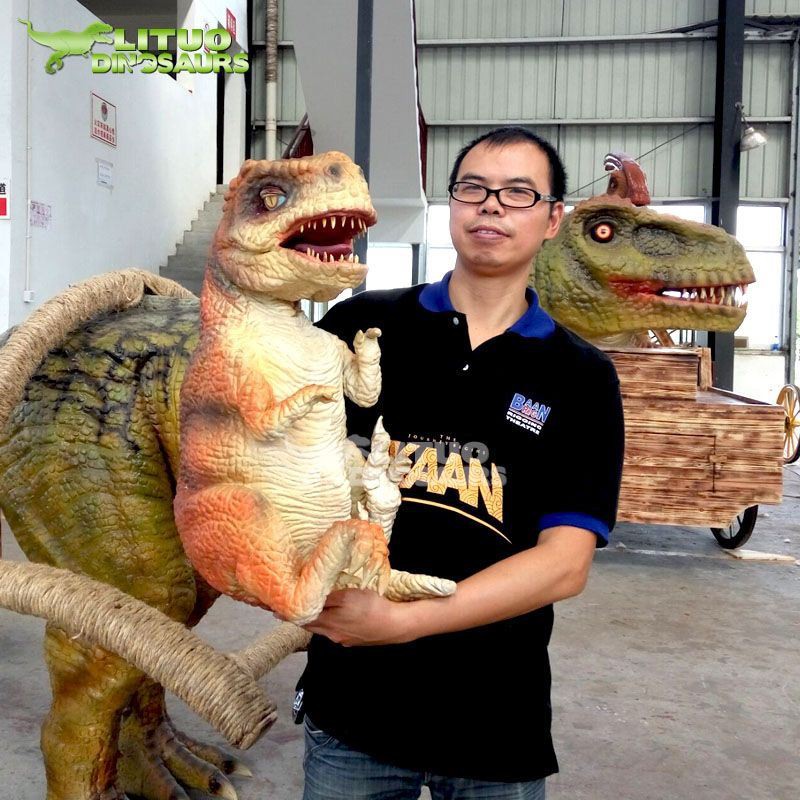 2T-Rex Puppet show