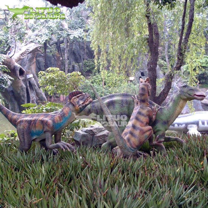 Animatronic Realistic Dinosaur Dilophosaurus